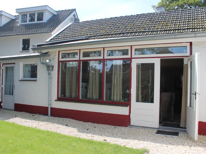 Ruime familiewoning met privé tuin en hottub