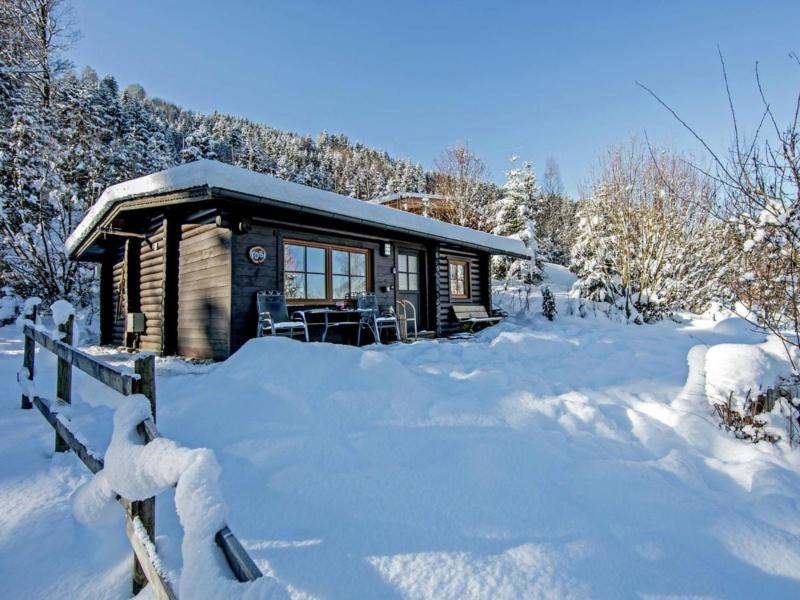 Vrijstaand houten chalet met prachtig panorama