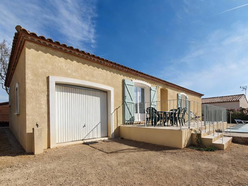 Zuidelijk gelegen villa met privézwembad