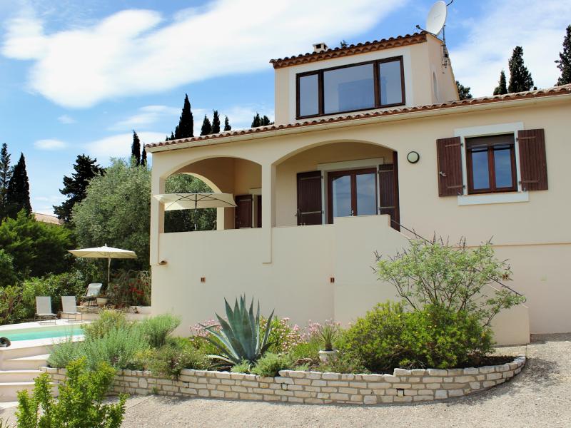 Charmante villa met zwembad en mooi uitzicht