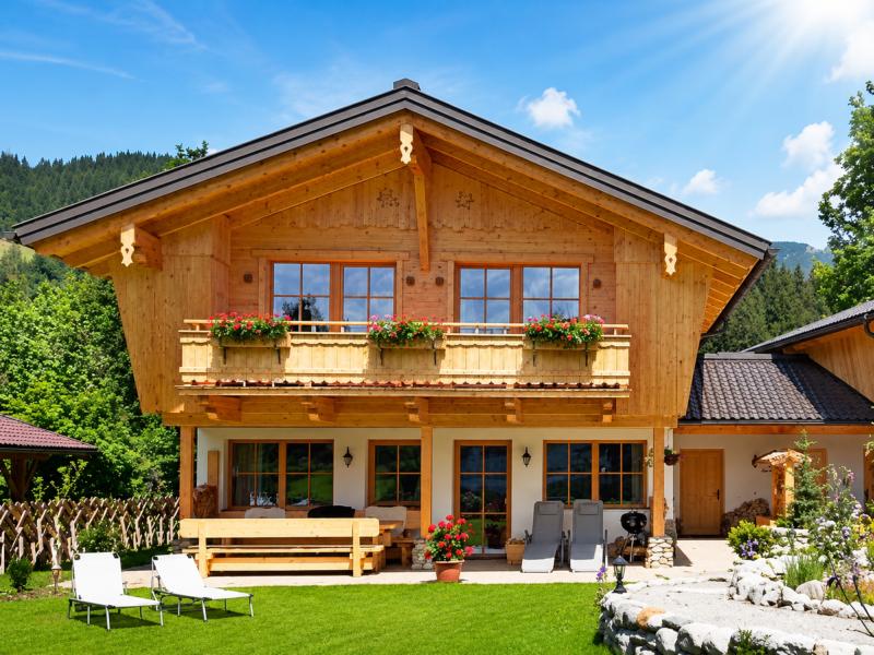 Luxe chalet met sauna en zwemvijver bij skilift