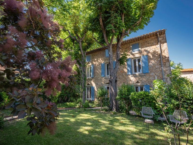 Villa photo 2