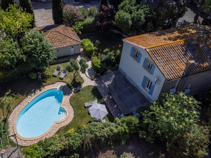 Villa photo 3