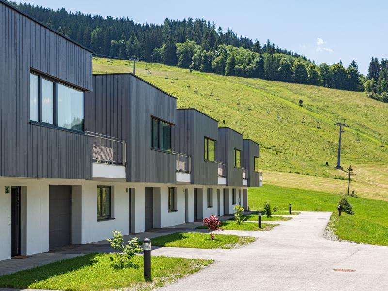 Fraai, ruim huis met sauna direct aan de piste
