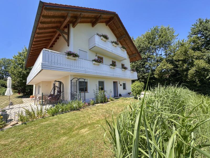 Grote woning met infraroodsauna en whirlpool