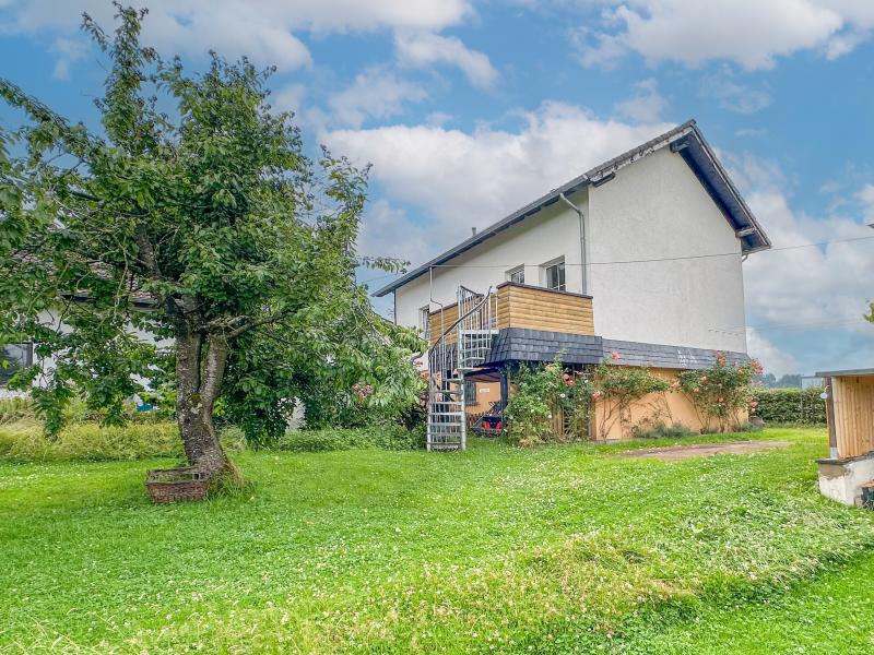 Fijn huis met grote tuin en kinderfaciliteiten