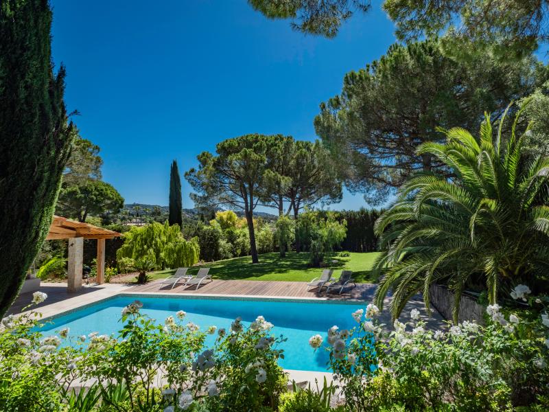 Vakantiehuis met omheinde tuin in Mougins (Frankrijk) 1 hond is welkom