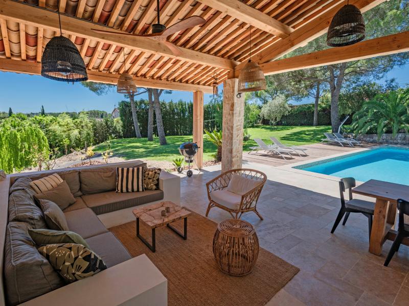 Villa photo 3