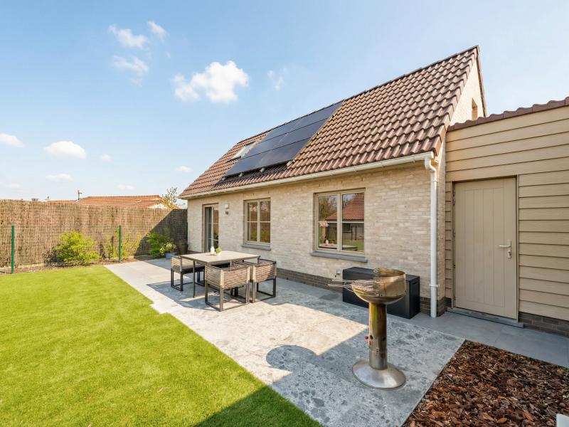 Vakantiehuis met omheinde tuin in Koksijde (België) 1 hond is welkom