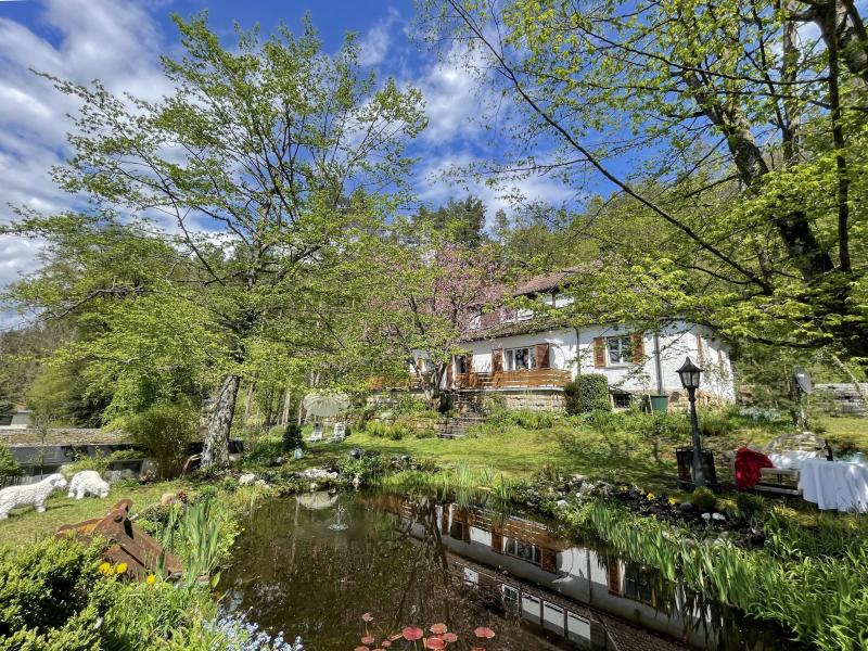 Twee ruime appartementen in Opper-Franken