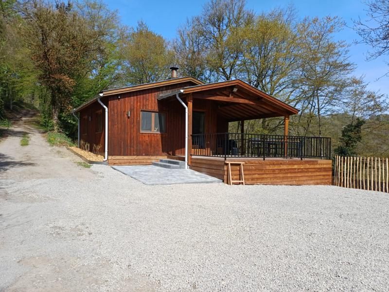Gerenoveerde chalet aan de Ourthe gelegen