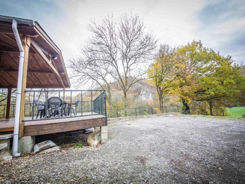 Eenvoudige maar top gelegen chalet aan de Ourthe