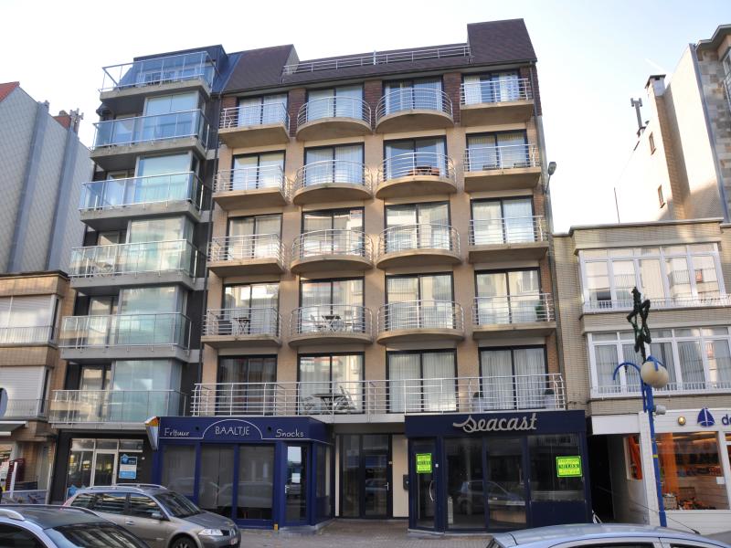 Mooi uitgeruste studio direct aan het strand