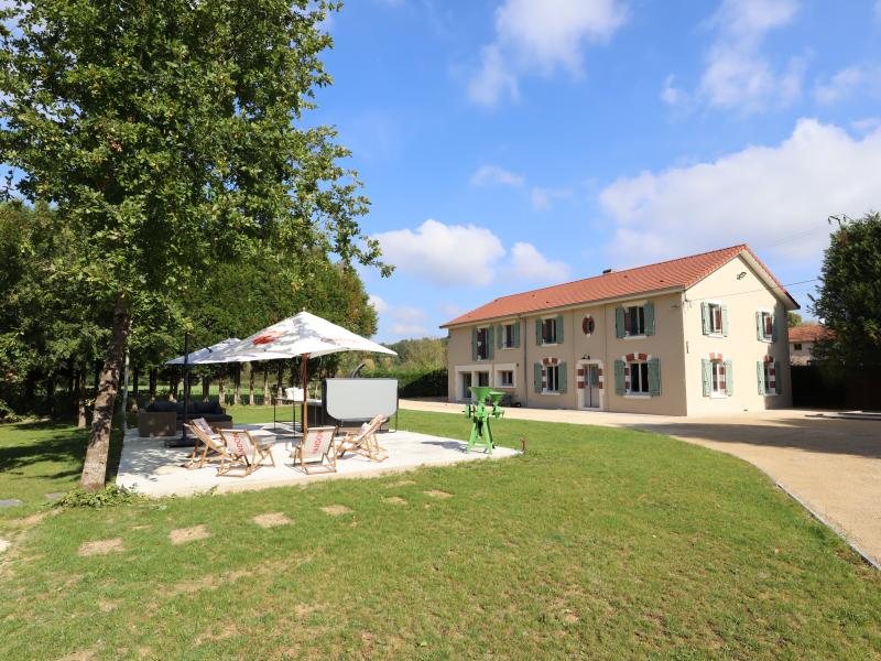 Vakantiehuis met bubbelbad in Lachalade (Frankrijk) voor 12 personen