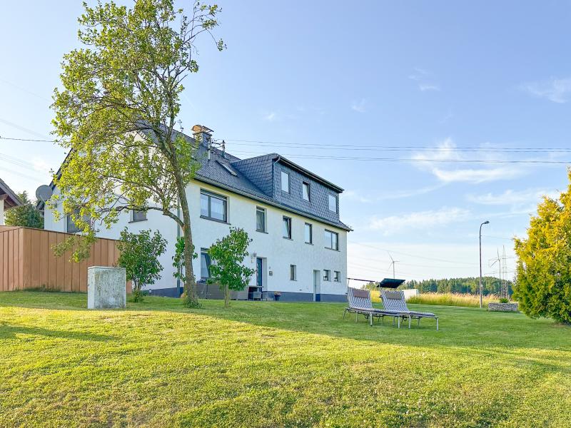 Vakantiehuis in Kleinlangenfeld (Duitsland) 3 honden zijn welkom