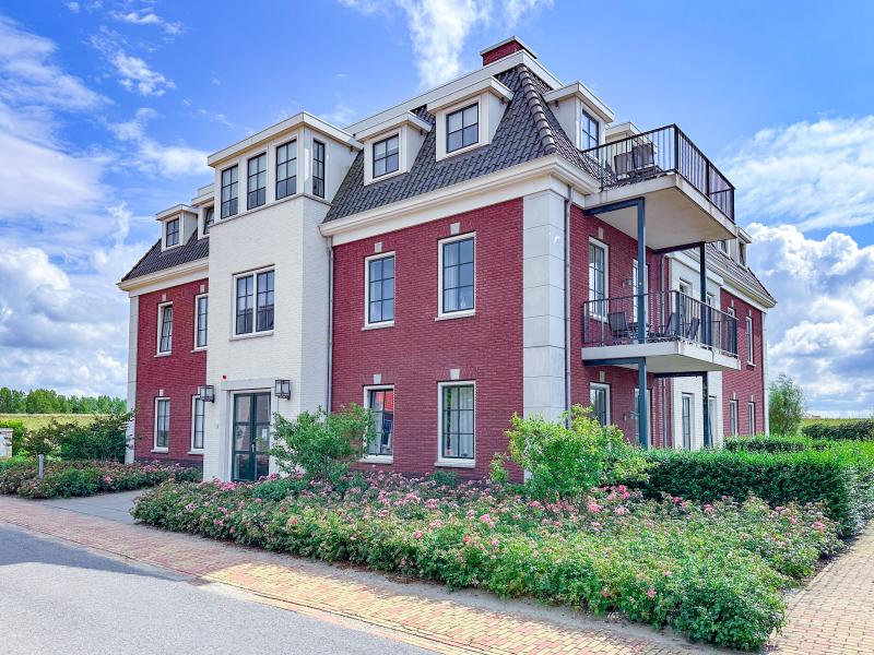 Appartement met 2 badkamers, sauna, nabij strand