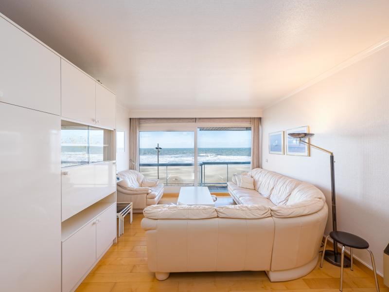 Studio met zeezicht en parkeerplaats