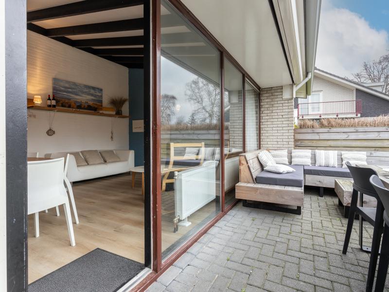 Villa photo 3