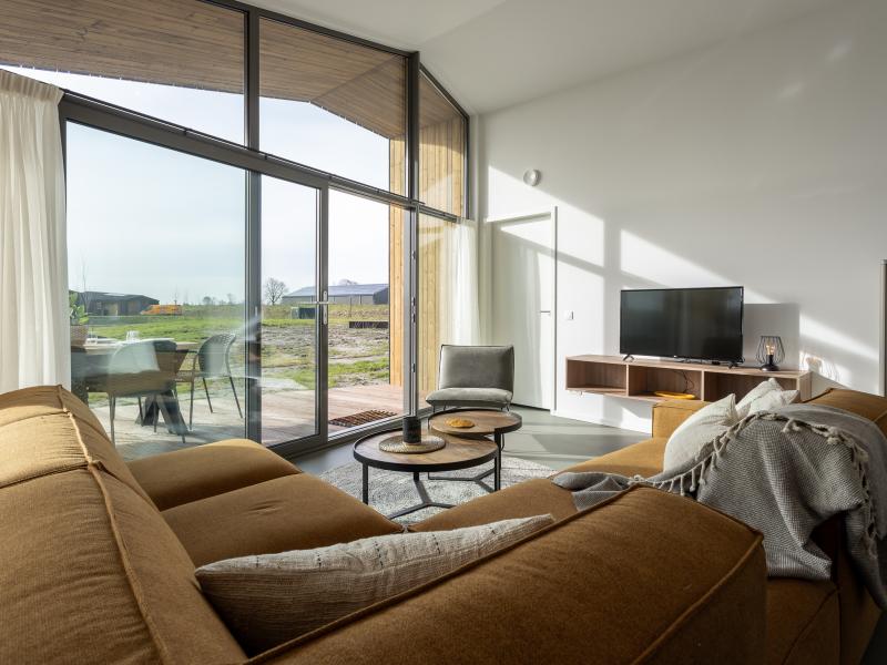 Villa photo 3