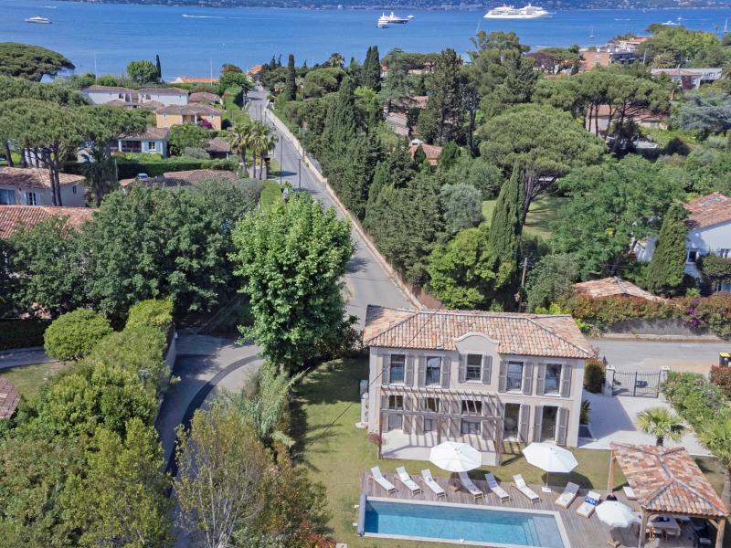 Villa photo 3