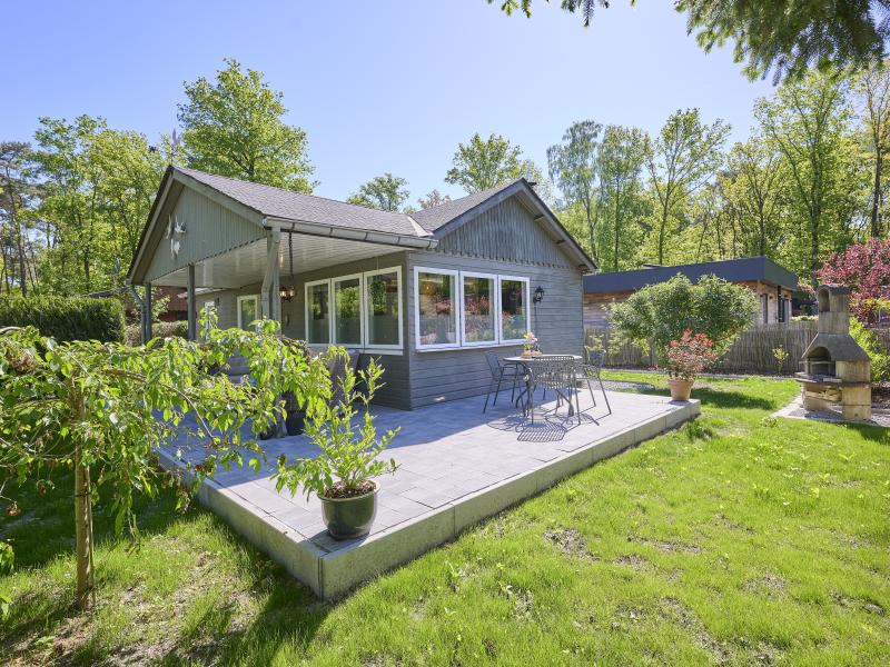 Vakantiehuis met omheinde tuin in Zutendaal (België) 1 hond is welkom