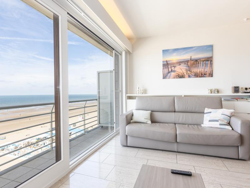 Großes Apartment an der Strandpromenade