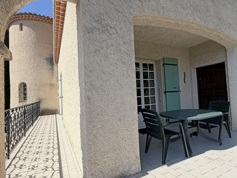 Villa authentique avec piscine, centre à 1 km