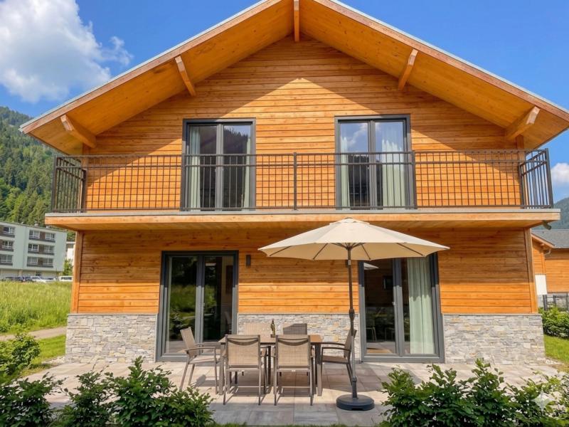 Stijlvol chalet met sauna aan een Alpenmeer