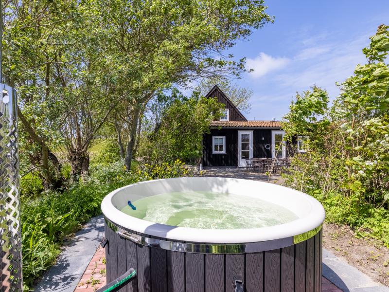 Villa photo 3