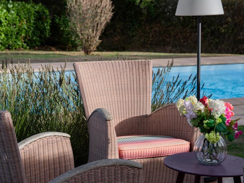 Vrijstaande villa met zwembad nabij golfbaan