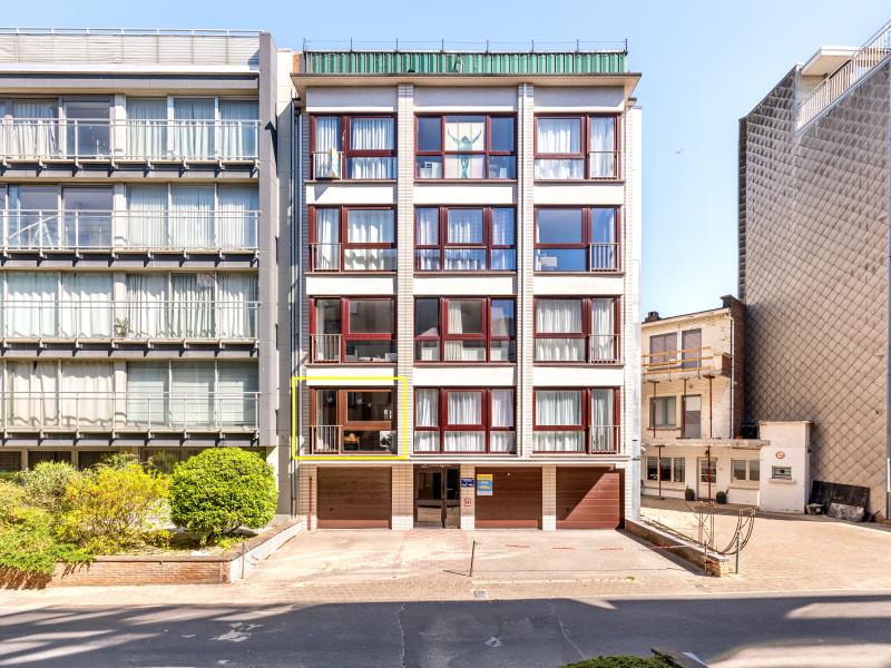 Gezellig appartement & terras, 100 m van de zee