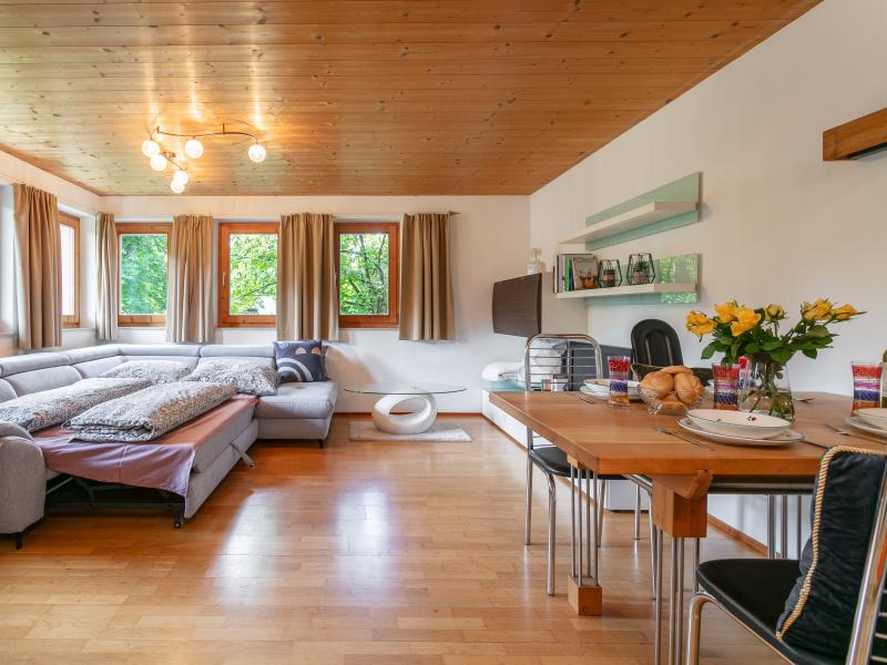 Villa photo 2