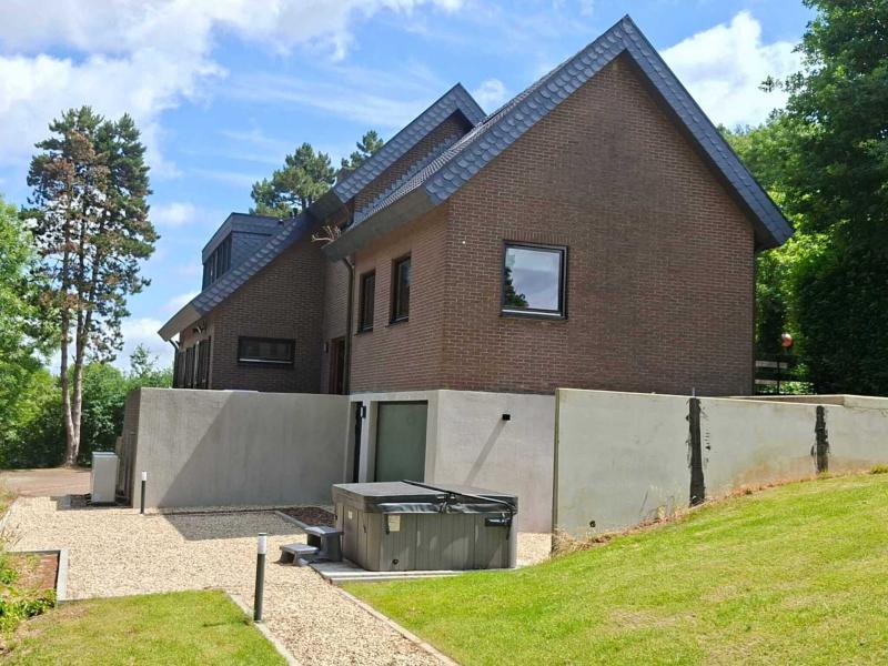 Luxe woning met tuin en sauna