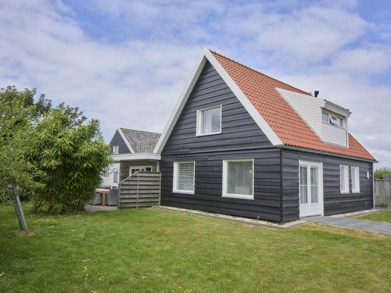 Heerlijk vrijstaande strandvilla