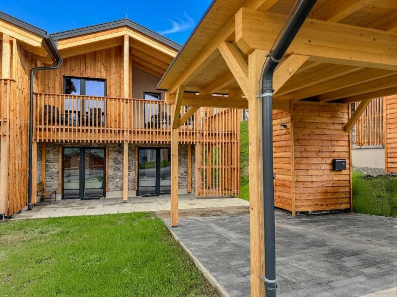 Luxe ski in-ski out chalet met sauna en balkon