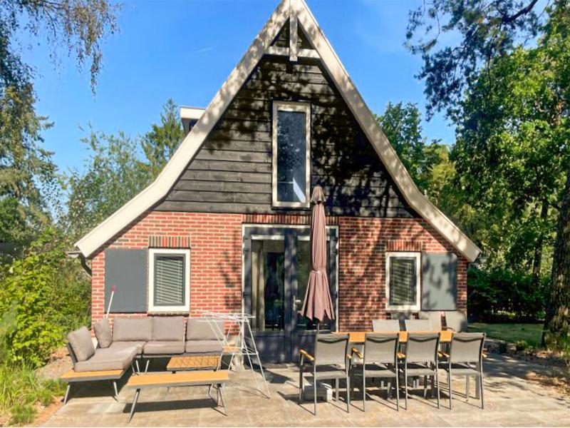 Fijne 8-persoons woning op kindvriendelijk park
