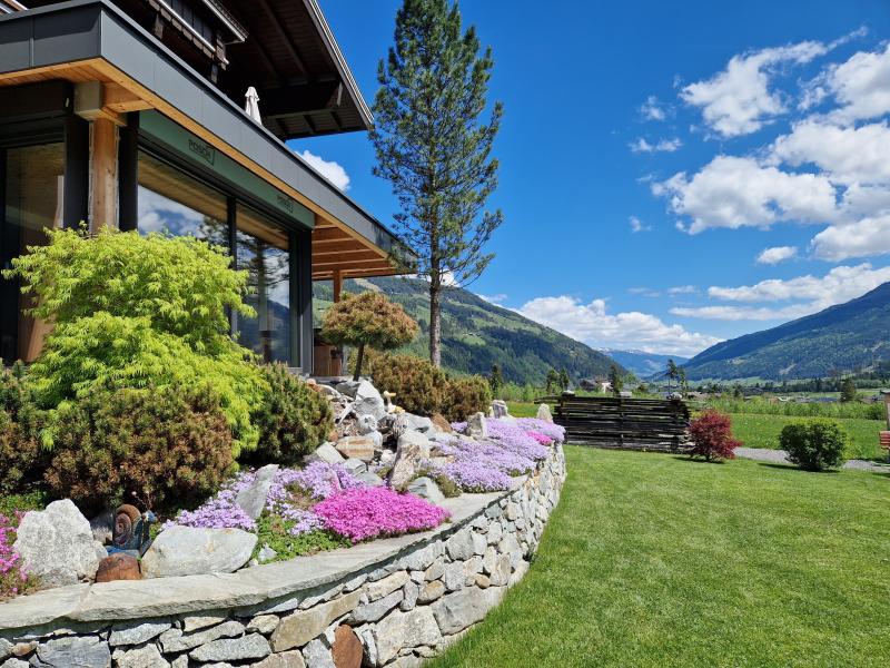 Ruim wonen met alpine charme en balkon