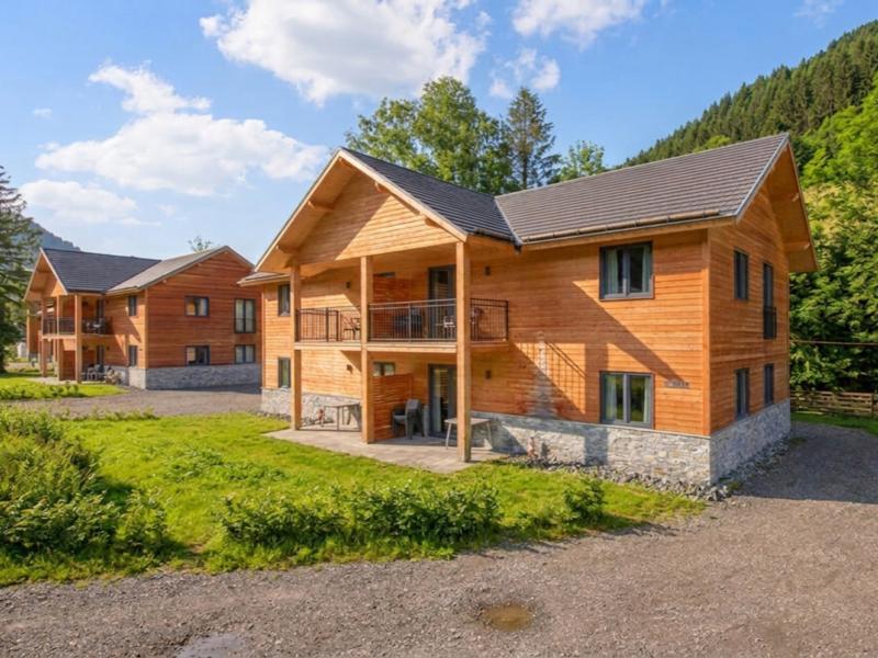 Luxus-Ferienwohnung mit Berg- und Seeblick