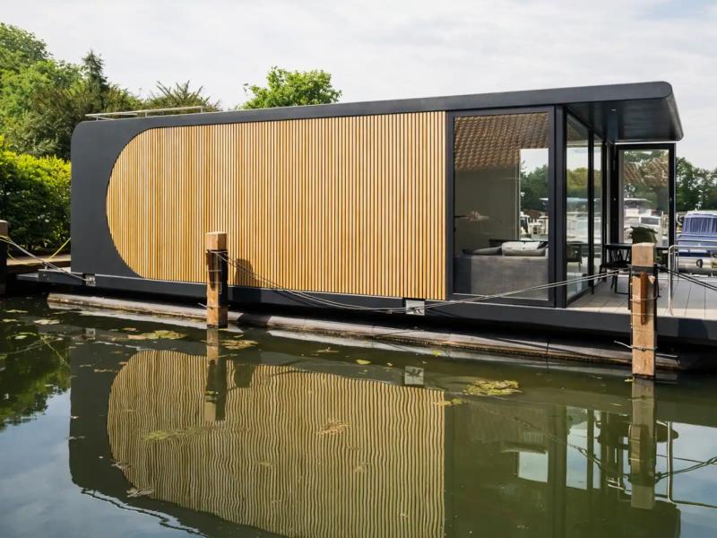 Hausboot am IJsselmeer