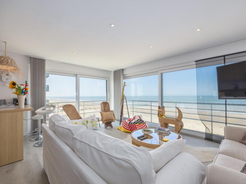 Apartment mit drei Schlafzimmern und Meerblick