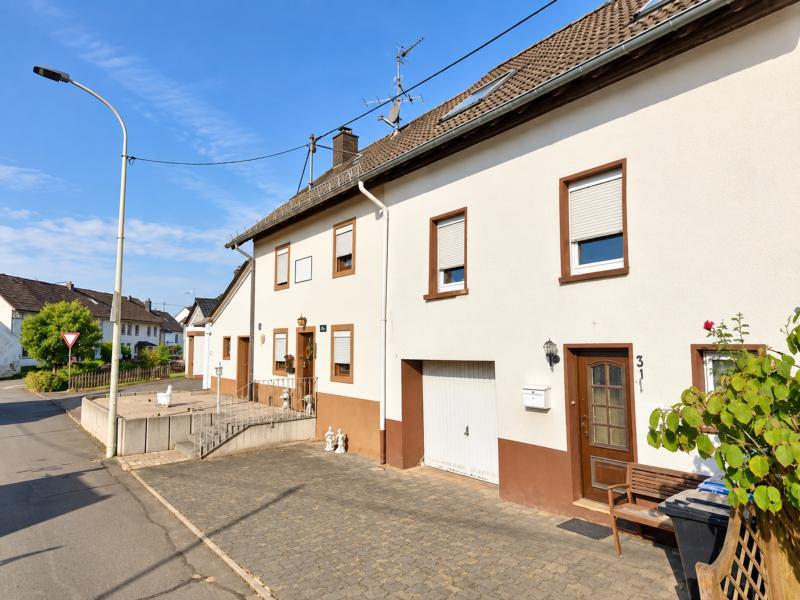 Ferienhaus mit umzäuntem Garten in Gerolstein - Burscheid (Deutschland) und 2 Hunde erlaubt