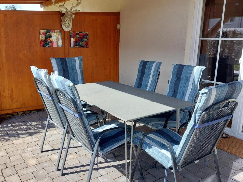 Luxusferienhaus mit großem Garten nach Süden
