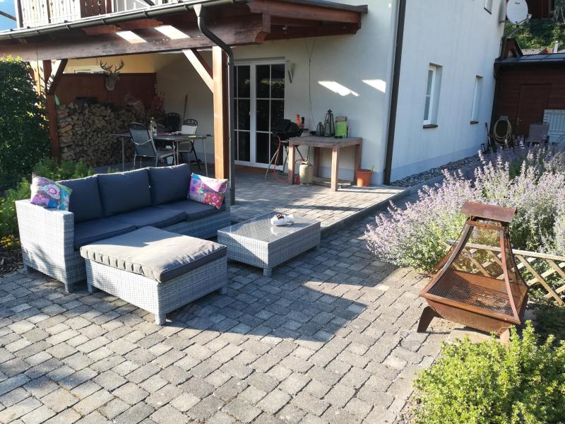 Luxusferienhaus mit großem Garten nach Süden